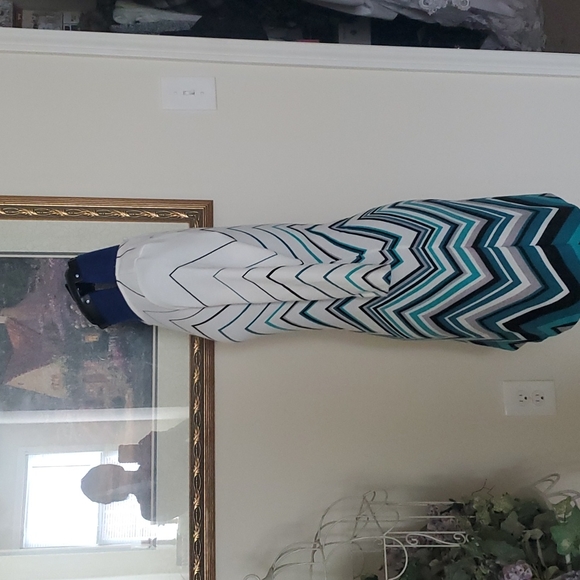 Cute little retro mini dress. - Picture 4 of 6